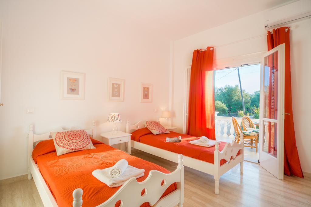 Karia Holiday Home Lefkímmi Eksteriør billede